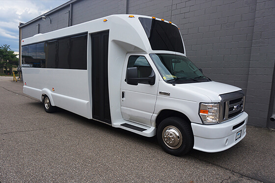 luxury nashville party buses